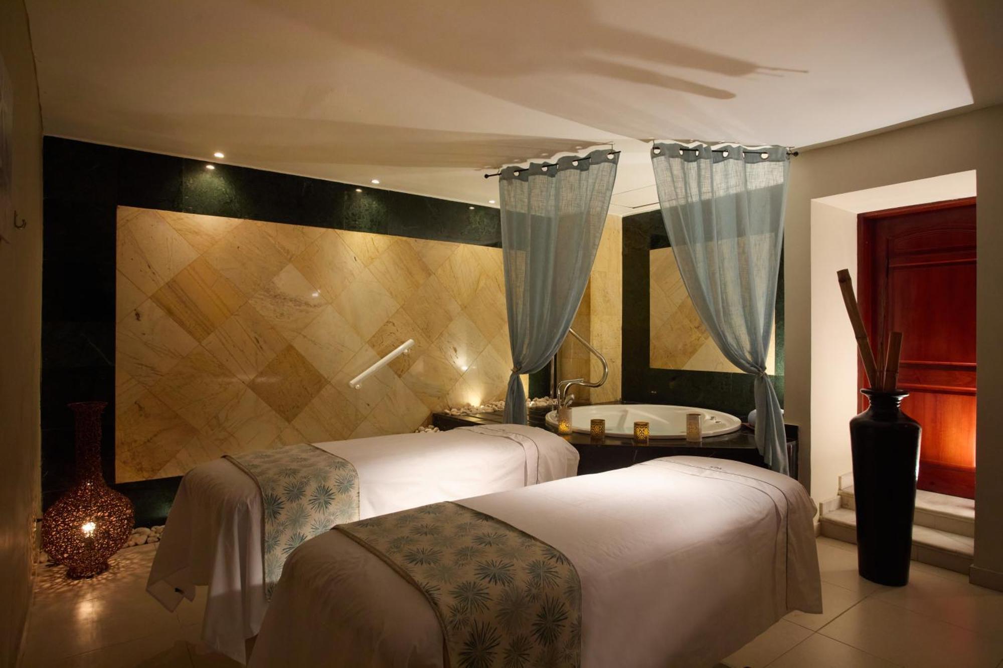 Bahia Principe Luxury Runaway Bay (Adults Only) Luaran gambar